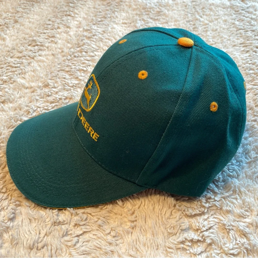 John Deere: Green and Yellow Hat - Picture 15 of 16